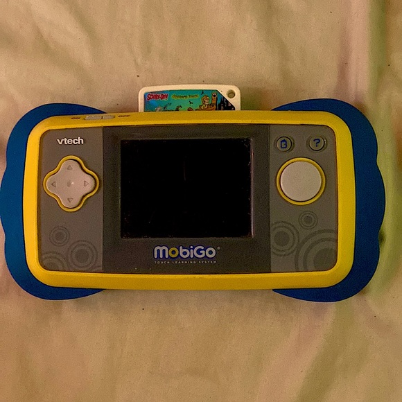 It is a vtech mobigo it has one game included doesn’t come with batteries. - Picture 1 of 1
